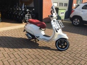 scooter deluxe